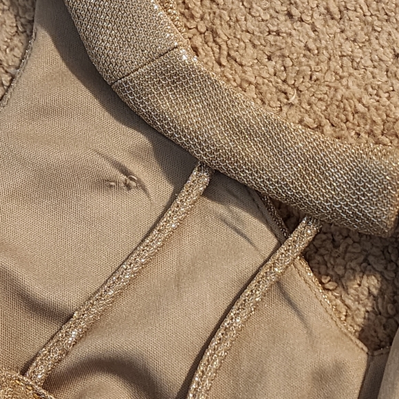 Teeze Me Macy'sGold Shimmer Fit &FlareDress Size 3/4 - Picture 6 of 16